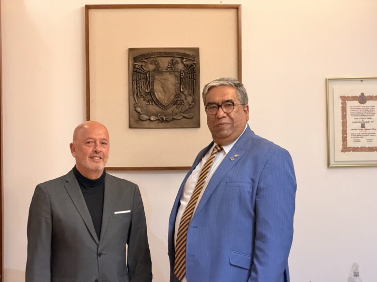 Gaceta UNAM renuncia