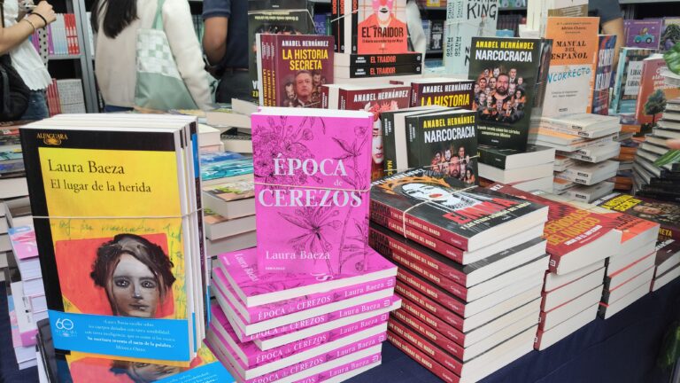 Laura Baeza celebra el rescate de Época de Cerezos Laura Baeza