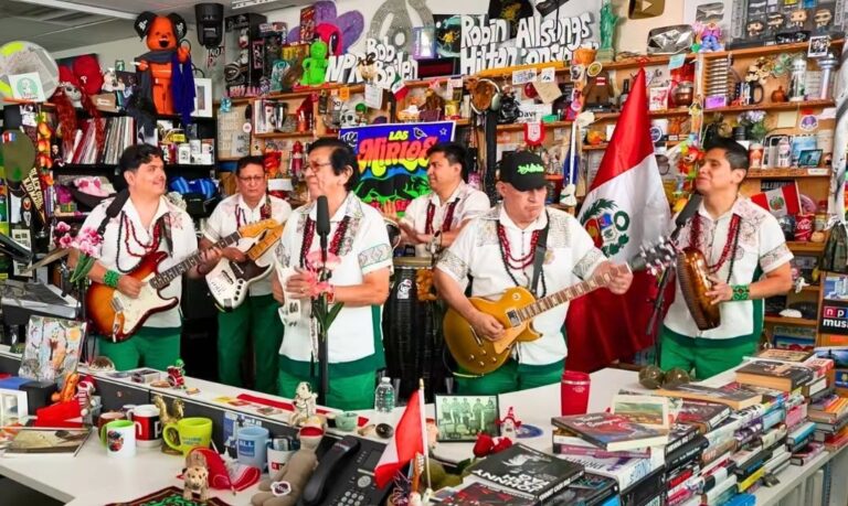 Los Mirlos en Tiny Desk: cumbia y un grito de auxilio por la selva amazónica Los Mirlos